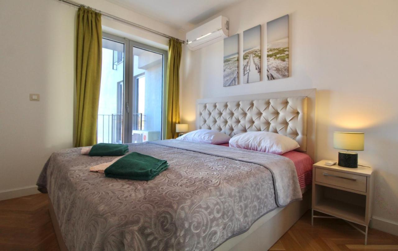 2Bd New Dobrota Apt With Bay Views Cattaro Esterno foto